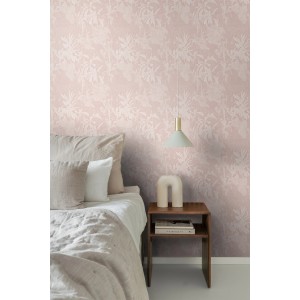 ESTAhome Vliestapete mit tropischen Blättern in Altrosa im Schlafzimmer.