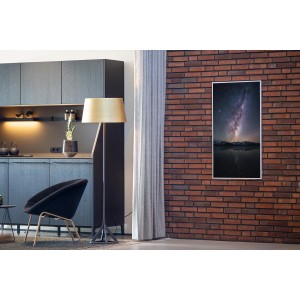 Könighaus Infrarotheizung mit Sternenhimmel-Motiv an Backsteinwand. Elektrische Heizung 60x100 cm.