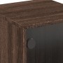Nachttisch-Set in Braun Eichen-Optik mit Glastüren, Detailansicht.