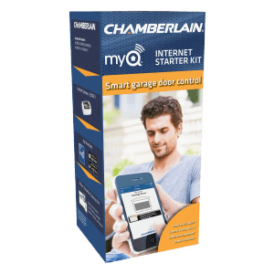 Verpackung des Chamberlain myQ Starterkits zur Garagentorsteuerung per Smartphone.