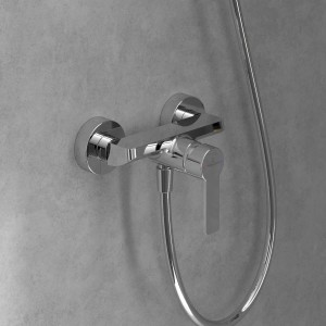 Villeroy & Boch Architectura Einhebel-Duscharmatur in Chrom für Aufputzmontage.
