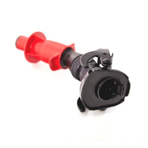 BW Ausgießer für Kraftstoffkanister (5/10/20L) mit Tropfschutz, schwarz/rot.