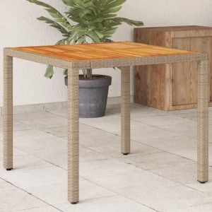 Beiger Gartentisch 90x90 cm aus Poly Rattan mit Akazienholz Tischplatte.
