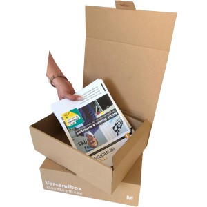 Offener Versandkarton M (33,1x23,5x10,2 cm) mit Inhalt. Ideal zum Verschicken von Waren.