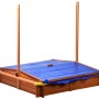 Dobar Sandkasten mit Dach, höhenverstellbar, aus FSC®-zertifiziertem Holz, mit blauer Abdeckung.