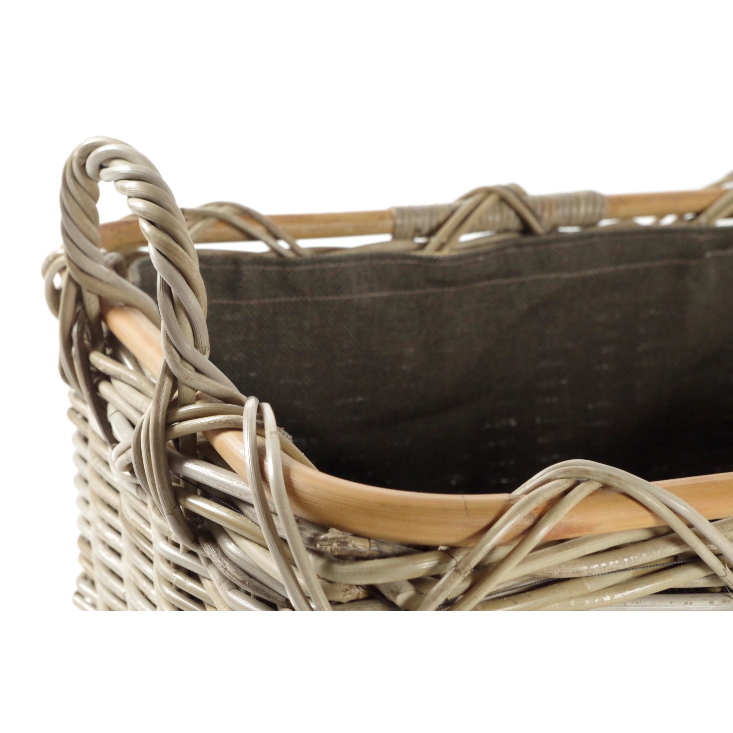 Rechteckiger Kaminholzkorb aus Rattan (Kubu grey) mit Stoffeinsatz und Griffen.