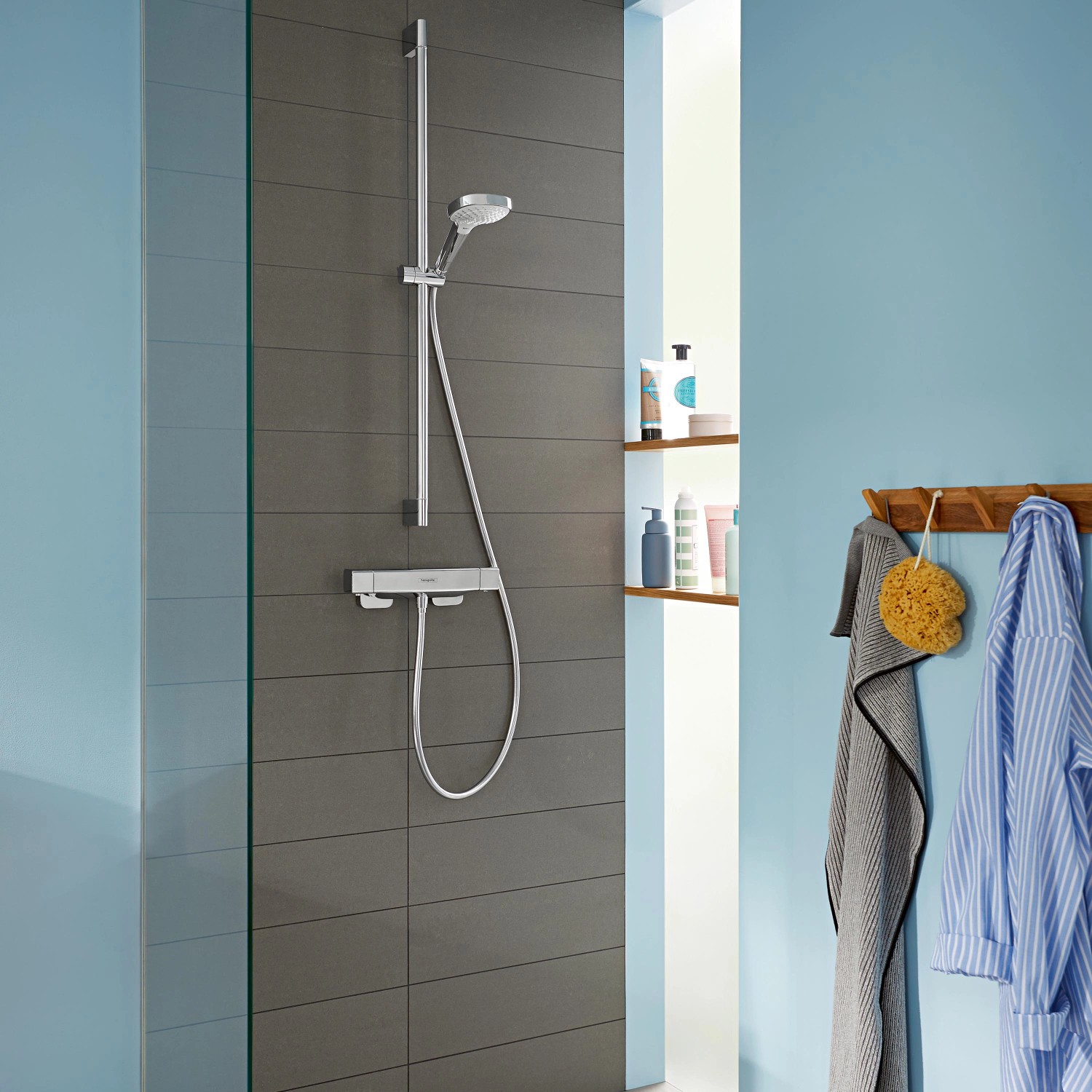 Hansgrohe Croma Select E Vario Handbrause, Chrom/Weiß, mit drei Strahlarten und EcoSmart-Technologie.