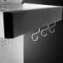 Detailaufnahme: Hakenleiste am Taino Platinum Yamara 4+2 Gasgrill aus Edelstahl.