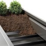 Biohort Zwischenboden für Metall-Hochbeet, reduziert Erdvolumen und spart Befüllmaterial.