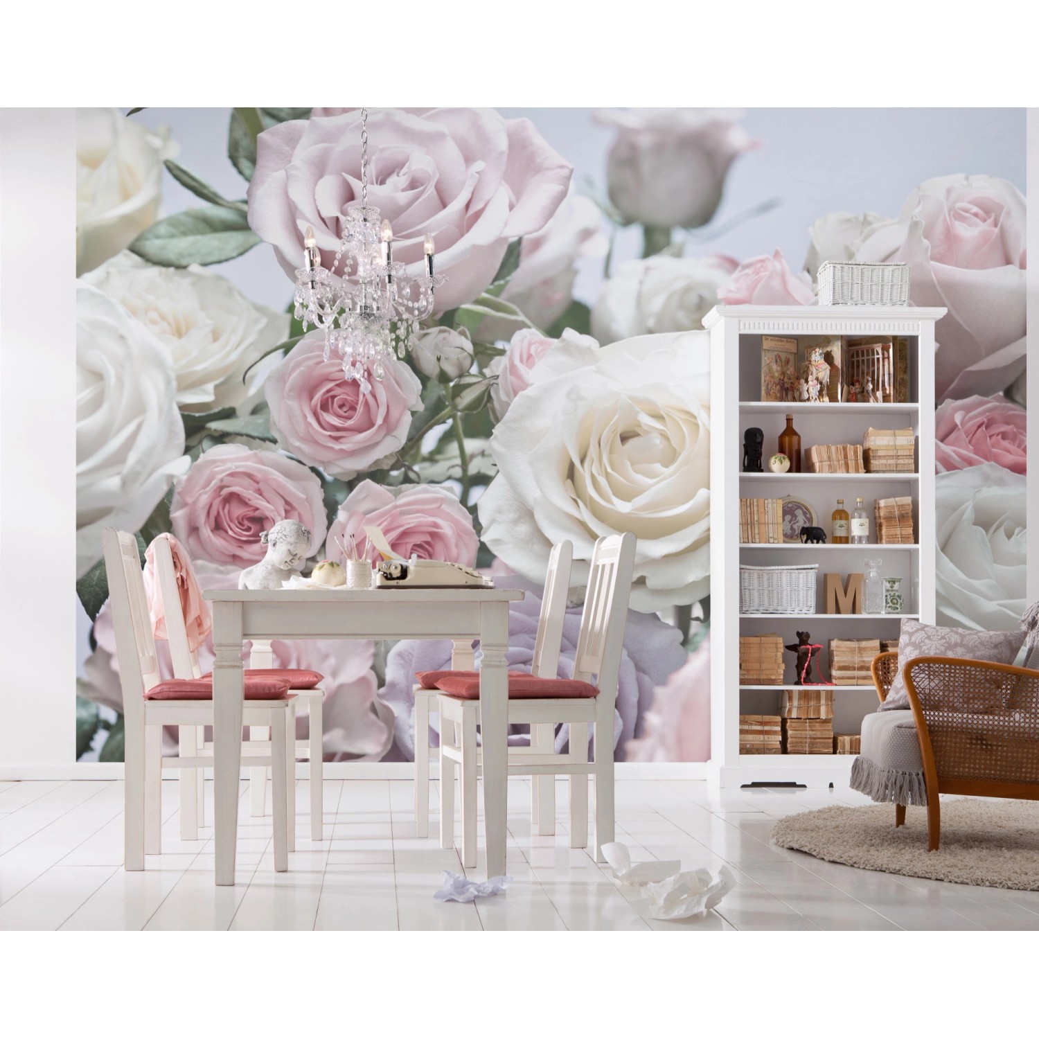 Komar Fototapete Floraison mit Rosenmuster im Wohnraum, romantische Wandgestaltung.