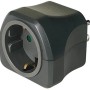 Schwarzer Brennenstuhl Reiseadapter für über 150 Länder.