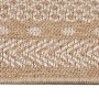 Detailansicht des beigen Ayyildiz Outdoor-Teppichs Dhaka mit Vintage-Muster.