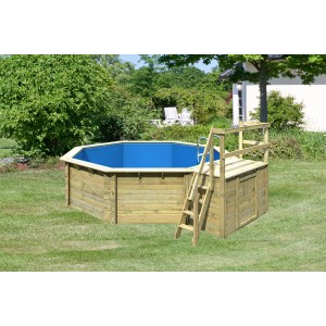 Karibu Holzpool Modell 2 B KDI mit Leiter und blauem Innenbecken im Garten.