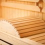 Ergonomische Venenstütze aus hellem Holz für die Sauna, zur Förderung der Durchblutung.