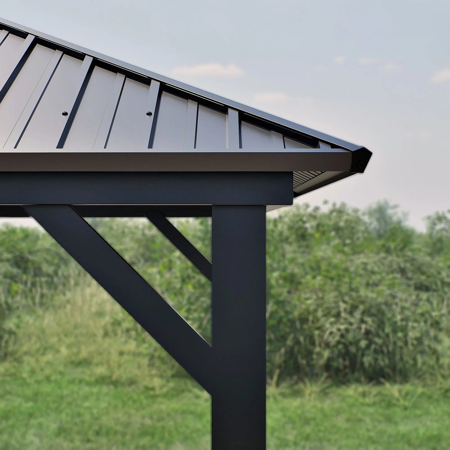Detailansicht des schwarzen Sojag Pavillon Bondi: robustes Aluminiumgestell und Stahldach. Perfekt für den Garten.