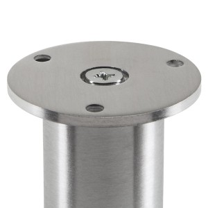 SOTECH Möbelfuß ALPHA, gebürstetes Alu, 100mm hoch. Detailansicht der Montageplatte.