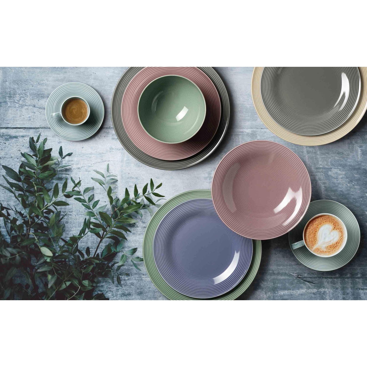 Seltmann Weiden Beat Color Glaze Kaffeeservice, 18-teilig, Arktisblau. Geschirr-Set mit Rillenrelief.