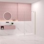 AICA Walk-In Dusche 70x200cm mit goldfarbenem Stabilisator in modernem Bad.