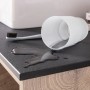 Fackelmann Waschtischplatte Oxford, 90,6 cm, in Schwarz mit Schieferstruktur, mit Wasser, Becher und Zahnbürste.