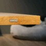Holz4home Tischplatte aus Eiche, 240x100 cm, ohne Baumkante. Detailaufnahme der Holzmaserung.