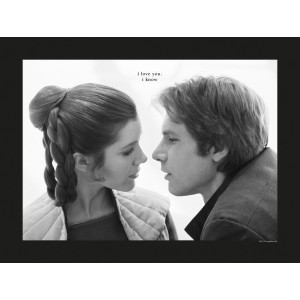 Komar Wandbild Star Wars Love, Schwarzweiß-Szene von Leia und Han, 40x30 cm.