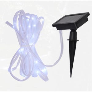 Jardinion Solar Lichterkette LED 7m, kaltweiß, mit Solarpanel und Erdspieß für den Garten.