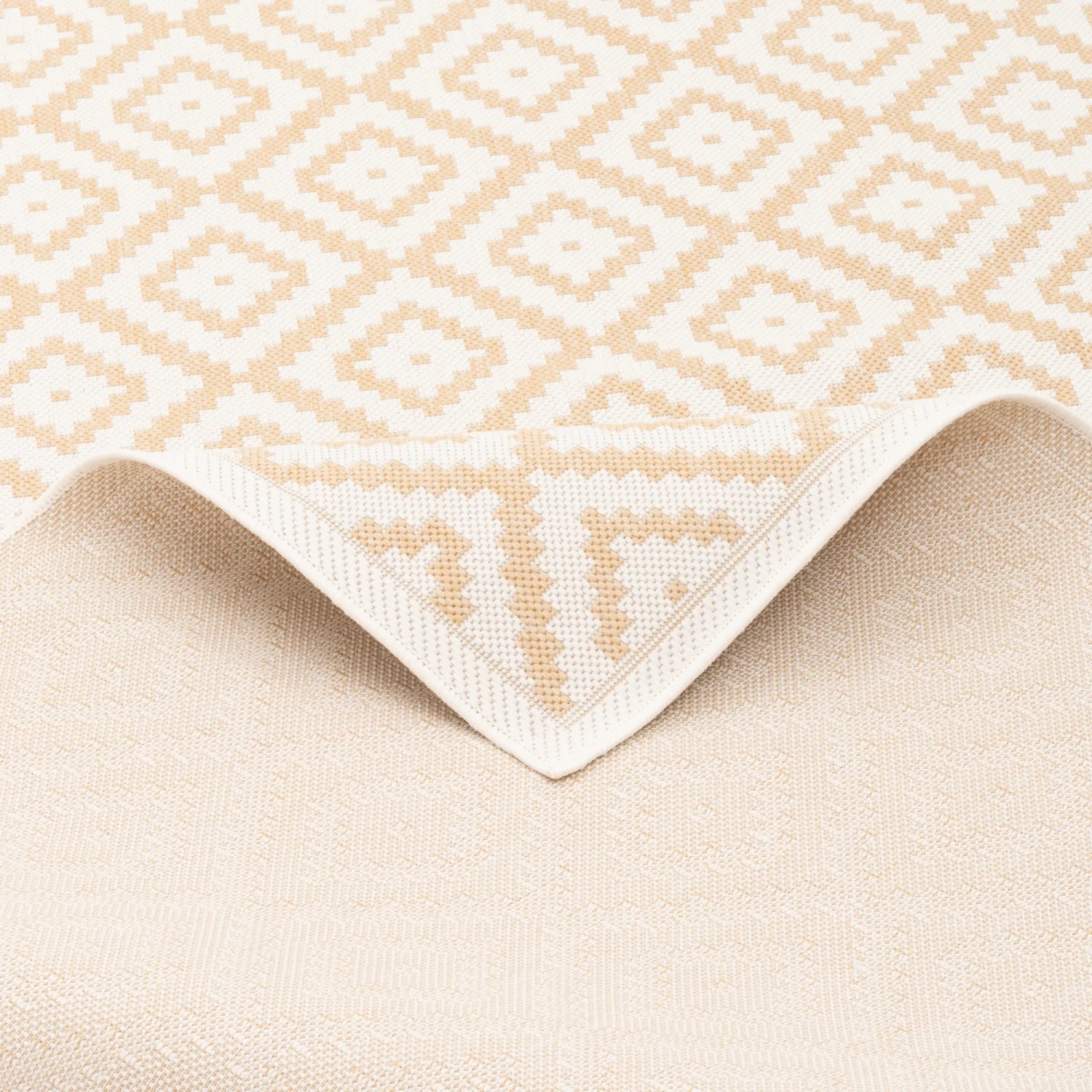 Beige-cremefarbener In- & Outdoor-Teppich mit Fliesenmuster, 140x200 cm.