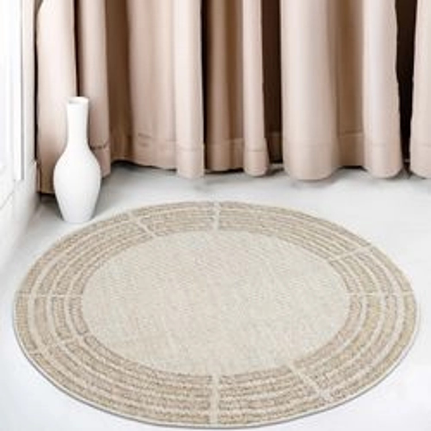 Runder, beiger payé Teppich Klassiko mit Fransen, 160x160 cm. Boho-Look für Wohnzimmer und Schlafzimmer.