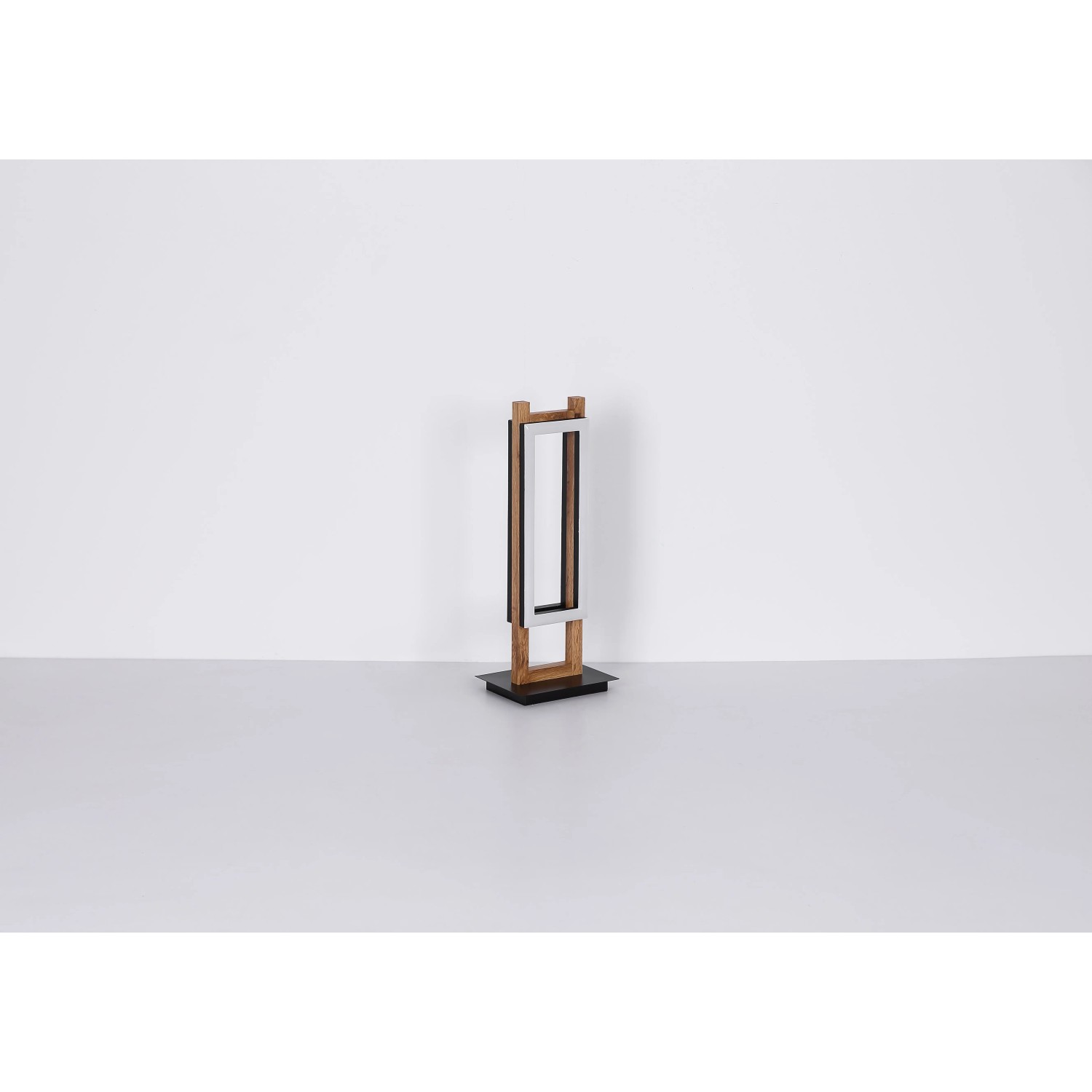 Moderne LED-Stehlampe Illa in Schwarz matt und Dunkelbraun, Design-Leuchte für Wohnräume.