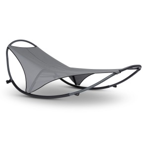 Graue Leco Schaukelliege Eni: Moderne Sonnenliege mit Stahlrohrgestell und atmungsaktiver Liegefläche.