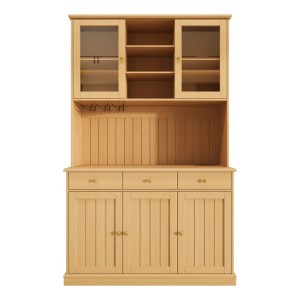 Heller Buffetschrank aus Holzoptik mit Glastüren, Gläserhalter, Schubladen und geschlossenen Fächern.