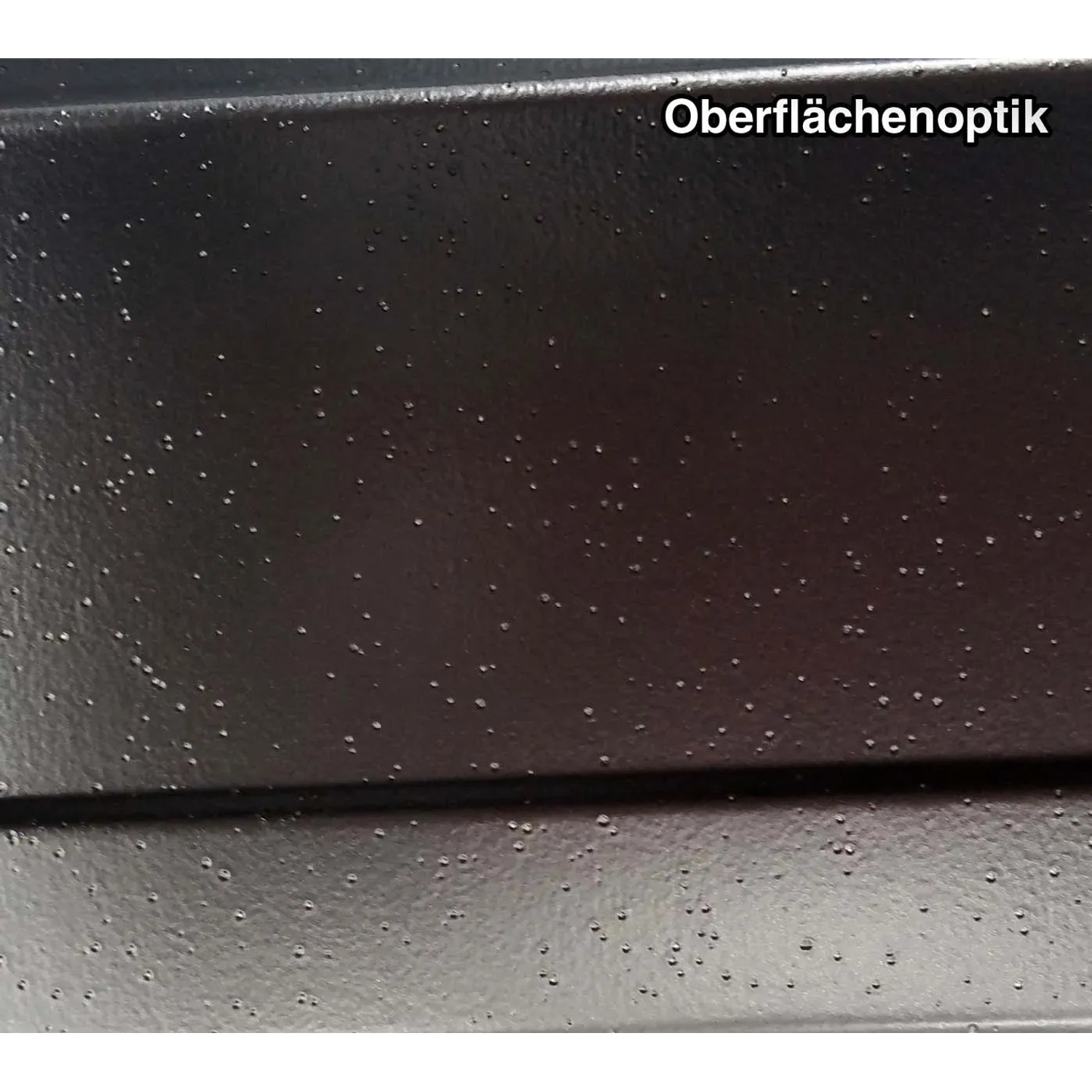 Detailaufnahme der Oberflächenstruktur des anthrazitfarbenen Sojag Pavillon Moreno.