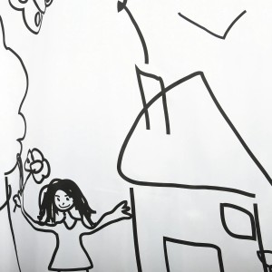 MSV Duschvorhang Kindergarten, weiß mit kindlichen Zeichnungen in Schwarz.