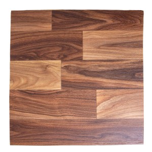 PVC Bodenbelag in Nussbaum Optik, Stabparkett Design. Strapazierfähige Meterware für den Innenbereich.