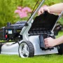 LUX Mulchkit für Benzinrasenmäher im Einsatz, Umrüstung auf Mulchmäher.