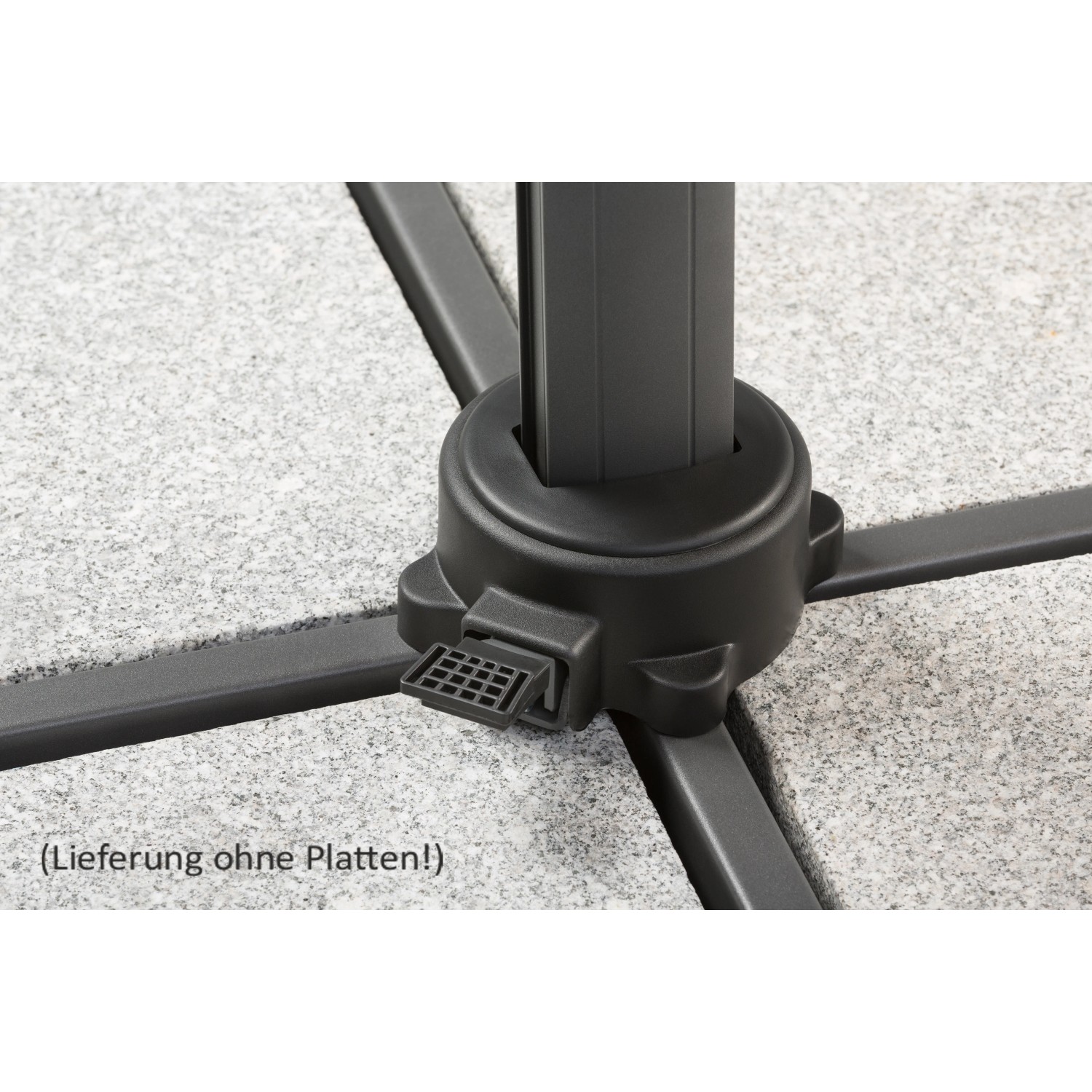 Detailaufnahme des silbergrauen Ampelschirm-Fußes von Schneider, ohne Beschwerungsplatten.