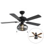 Schwarzer QAZQA Deckenventilator Mistral Busa mit Zugschalter und Lampe.