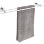 Wenko Badetuchstange Duo Isera, silber glänzend, mit grauem Handtuch. Handtuchhalter aus Metall.