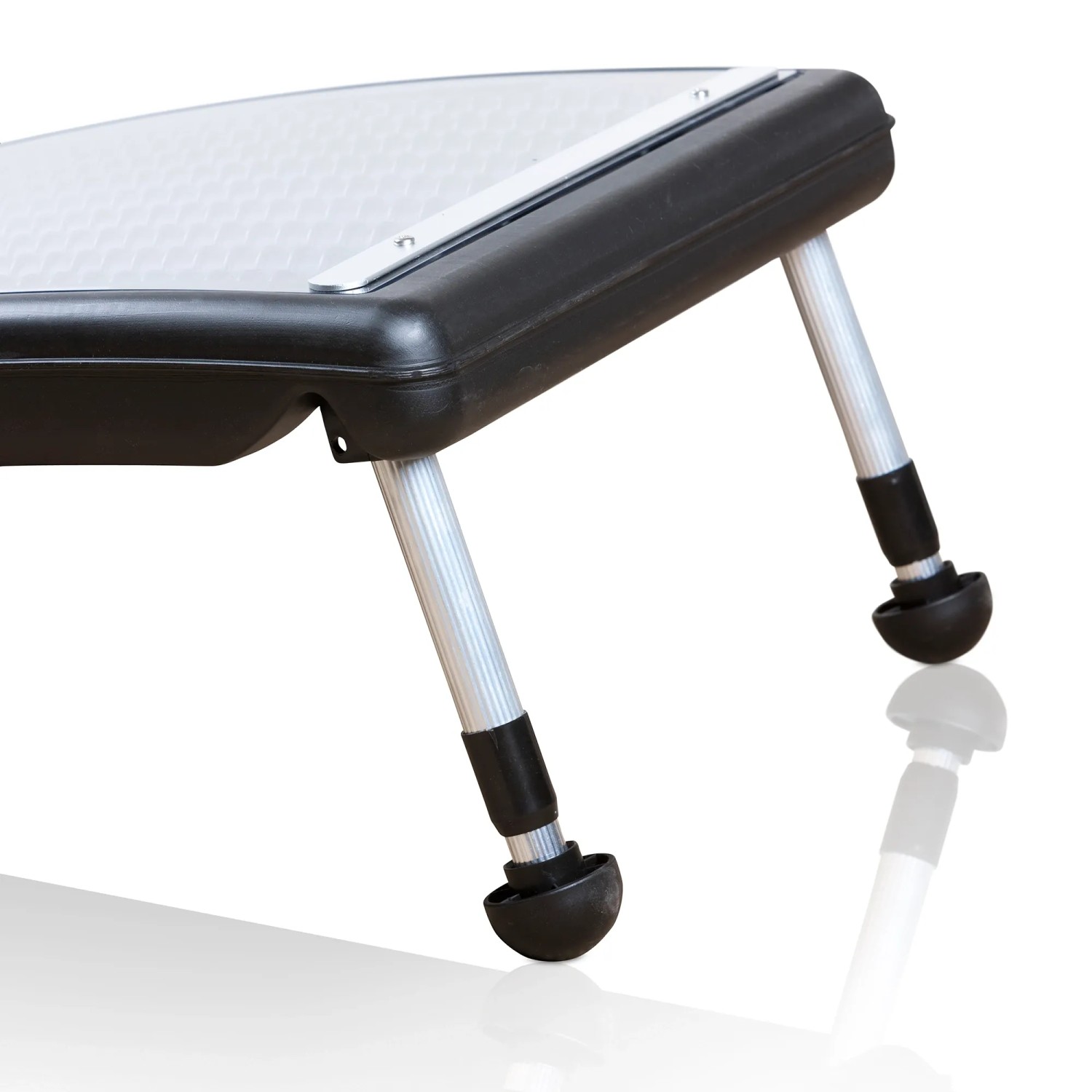 Detailansicht des Gre Solarwärmepaneels mit Standfüßen. Pool-Heizung für Aufstellbecken.