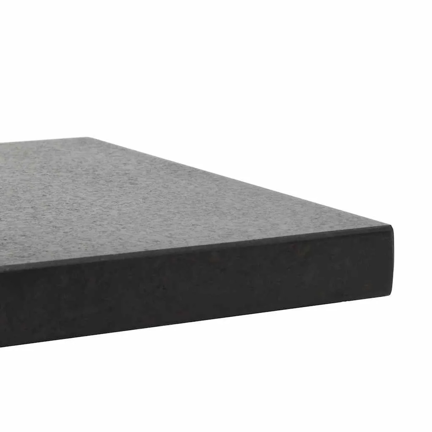 Detailaufnahme: Quadratischer, schwarzer Granit Sonnenschirmständer von vidaXL.