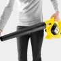 Kärcher Akku-Laubbläser LBL 4 Battery mit Flachdüse in gelb und schwarz.