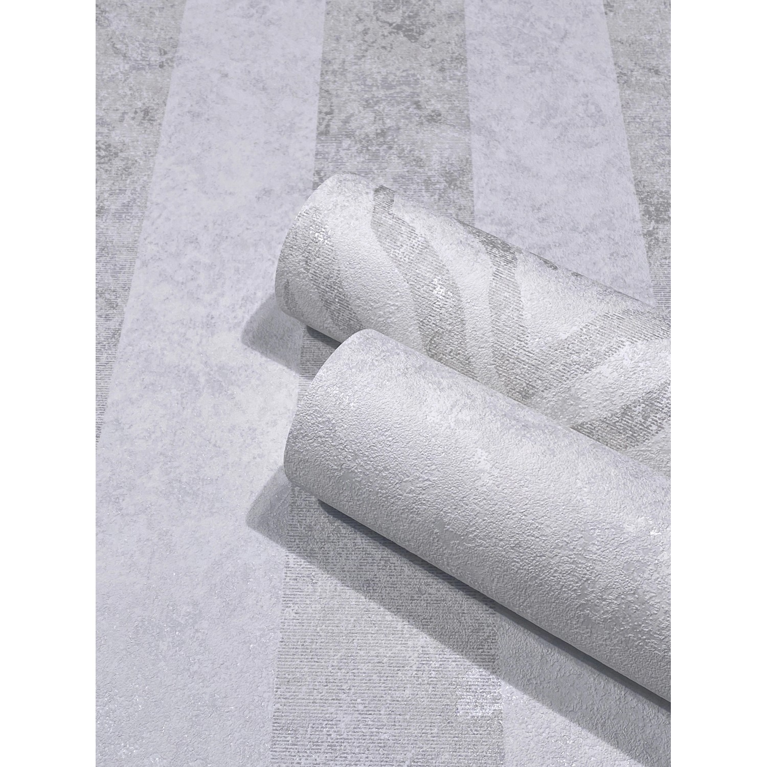 Graue Marburg Vliestapete GZSZ in Betonoptik, gerollt. Dekorative Tapete im Industrial Stil.