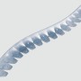 Gebogene, graue Scherf Rasenkante aus verzinktem Stahl, 121 cm lang, zur Gartengestaltung.