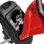 Einhell GC-KS 2540 Elektro-Messerhäcksler: Detailaufnahme der Messer und des Einfülltrichters.