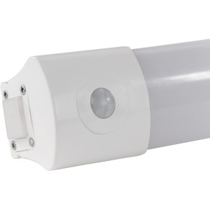 Detailaufnahme der REV Ritter LED-Feuchtraumleuchte 120cm mit Sensor, weiße Ausführung.