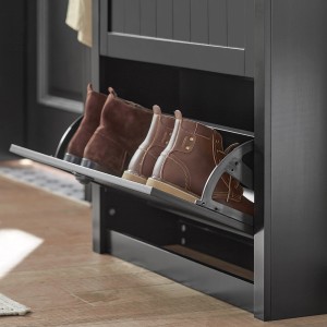 Schwarzer SoBuy Schuhkipper (80cm) mit zwei geöffneten Fächern und Schuhen.