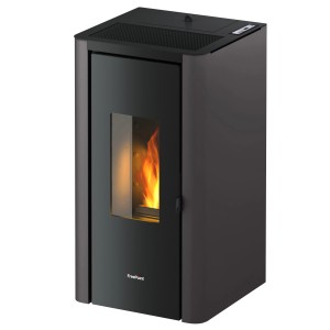 Freepoint Pelletofen Indi, Stahl Anthrazit, 7 kW. Moderner Ofen mit Flamme im Sichtfenster.