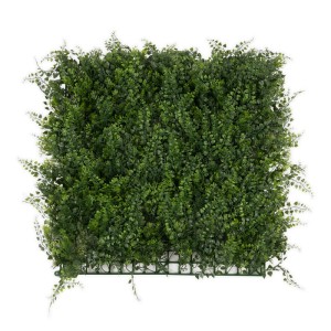 Grüne KARAT Pflanzenwand Fern, 50x50cm, Kunstpflanze zur Wanddekoration.