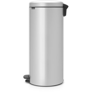Brabantia Treteimer NewIcon 30 l, Grau. Pedal-Mülleimer für Küche oder Bad.