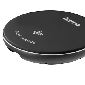 Schwarzes Hama Qi2 Wireless Ladegerät 15W für induktives Schnellladen. Rundes Design mit silbernem Rand, Handy-Zubehör.